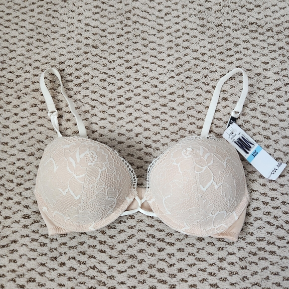 Jezebel Nude Lace Push Up Bra - Picture 2 of 5